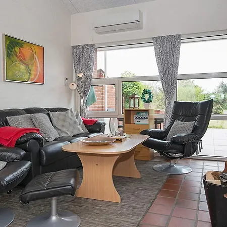 Holiday home 4 Person Holiday Home In Bl Vand *