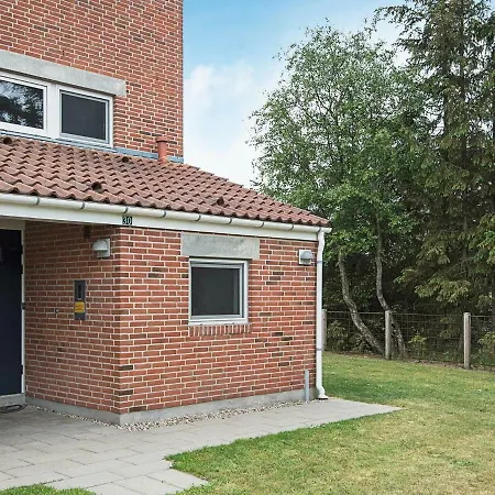 4 Person Holiday Home In Bl Vand *