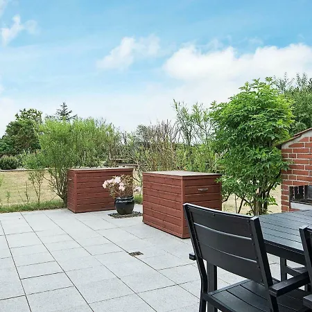 4 Person Holiday Home In Bl Vand * Blavand